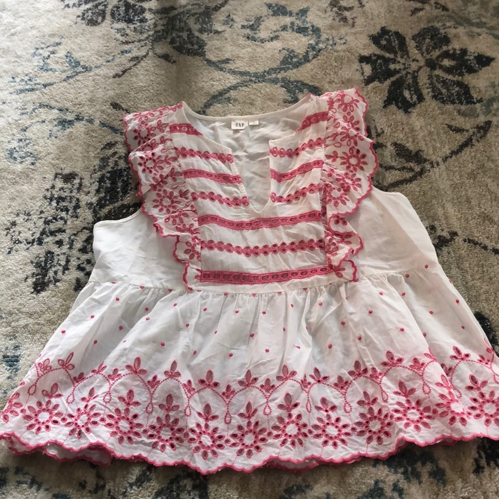 GAP White Cotton Embroidered Peplum Tank with Pink Detailing